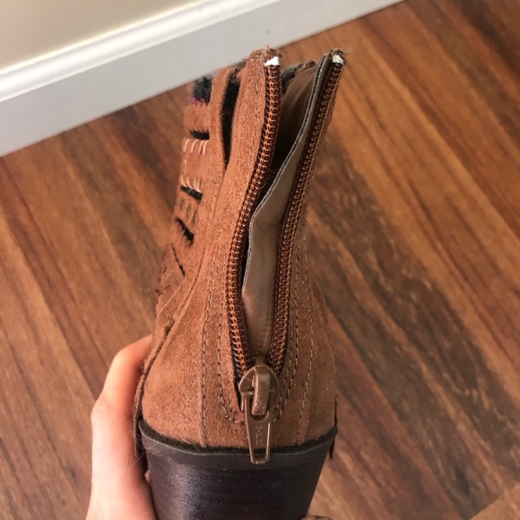 Mudd fringe heeled boots - Picture 4 of 4